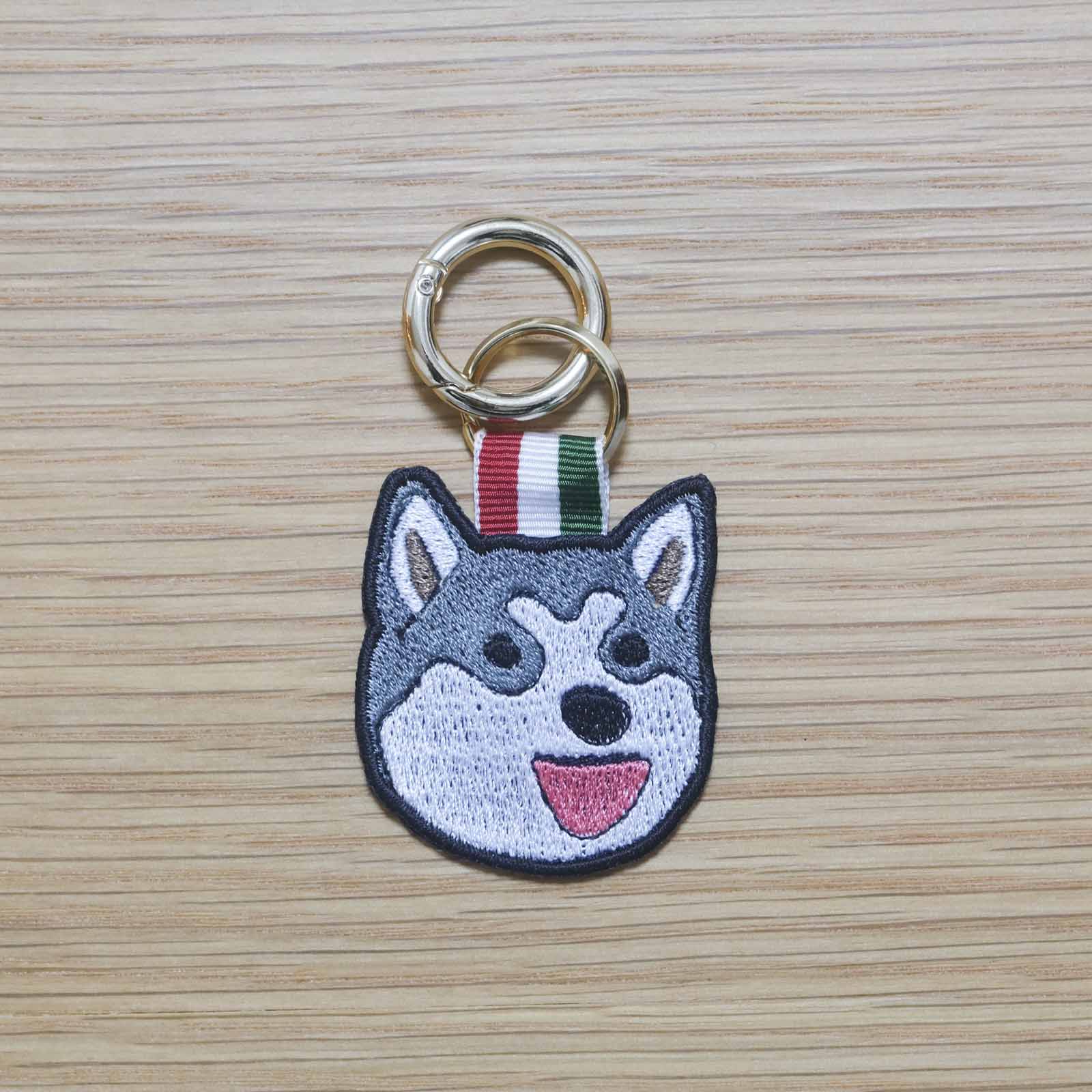 柴犬のパワフルさん(黒系)