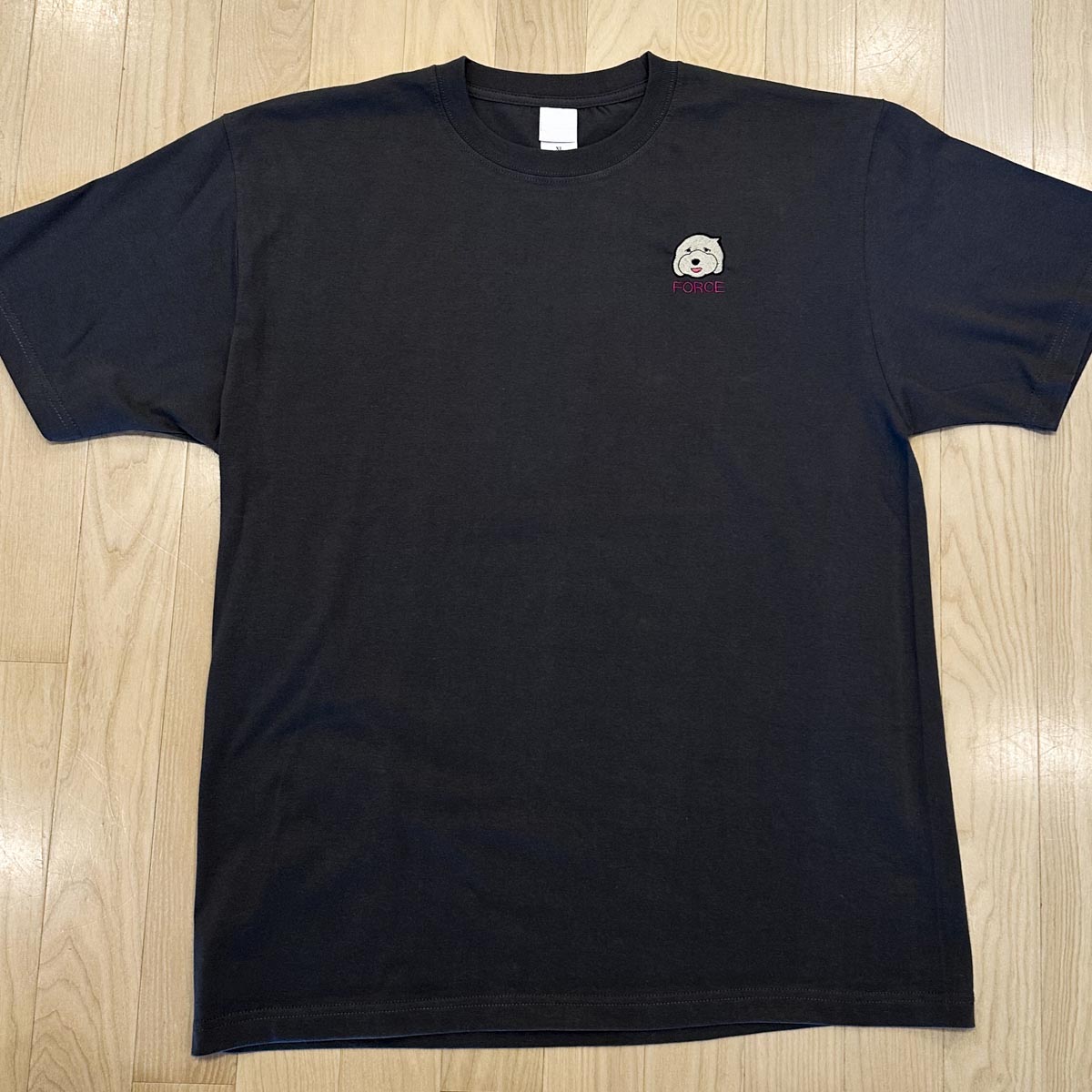 「うちの子」刺繍Tシャツ